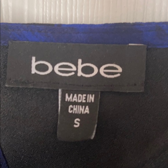 Sleeveless blouse - Picture 2 of 2